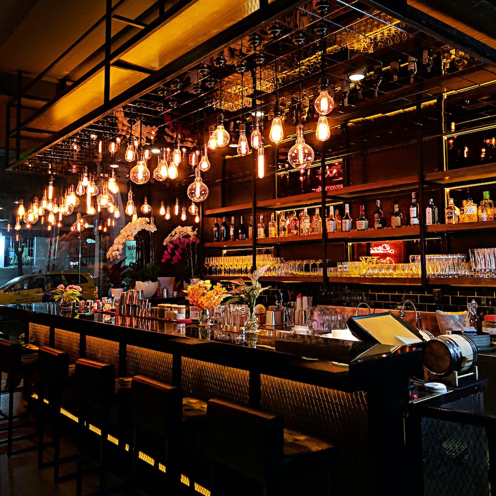 bar